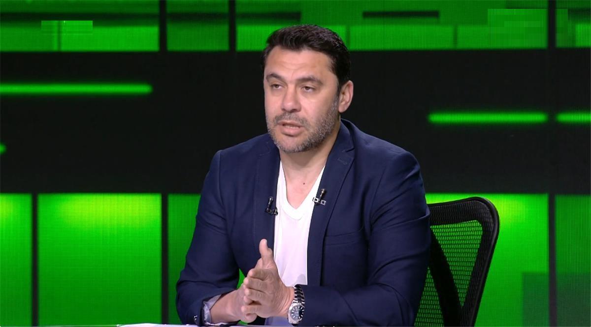ركز في شغلك ووفر نصايحك.. احمد حسن يرد على هجوم شوبير عليه وعلى عصام الحضري